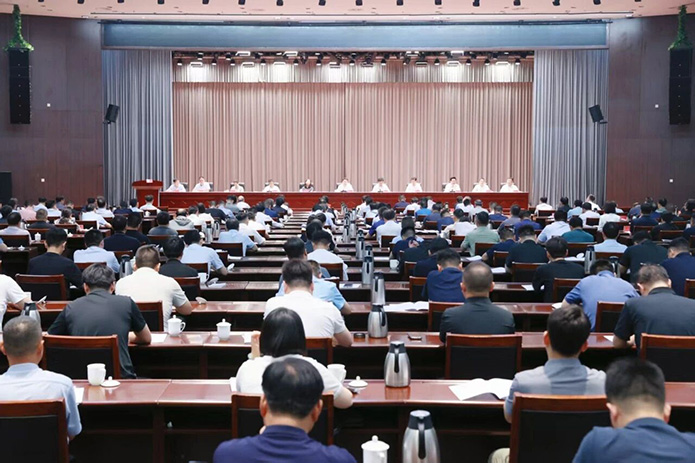 全县项目引建“百日攻坚”行动暨优化营商环境工作推进会召开